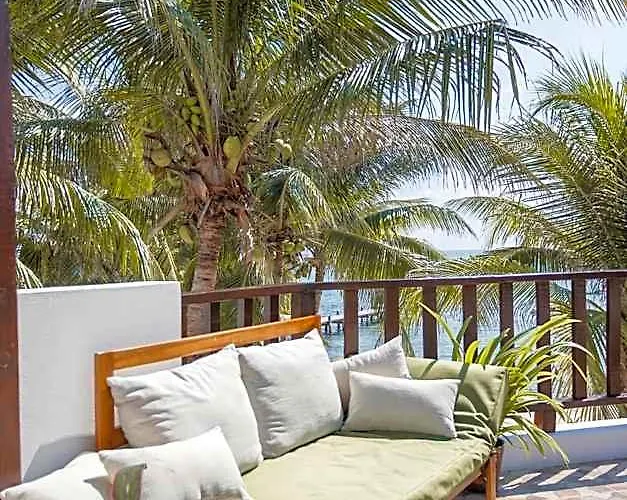 Casa Colibrí Tankah Bed and breakfast